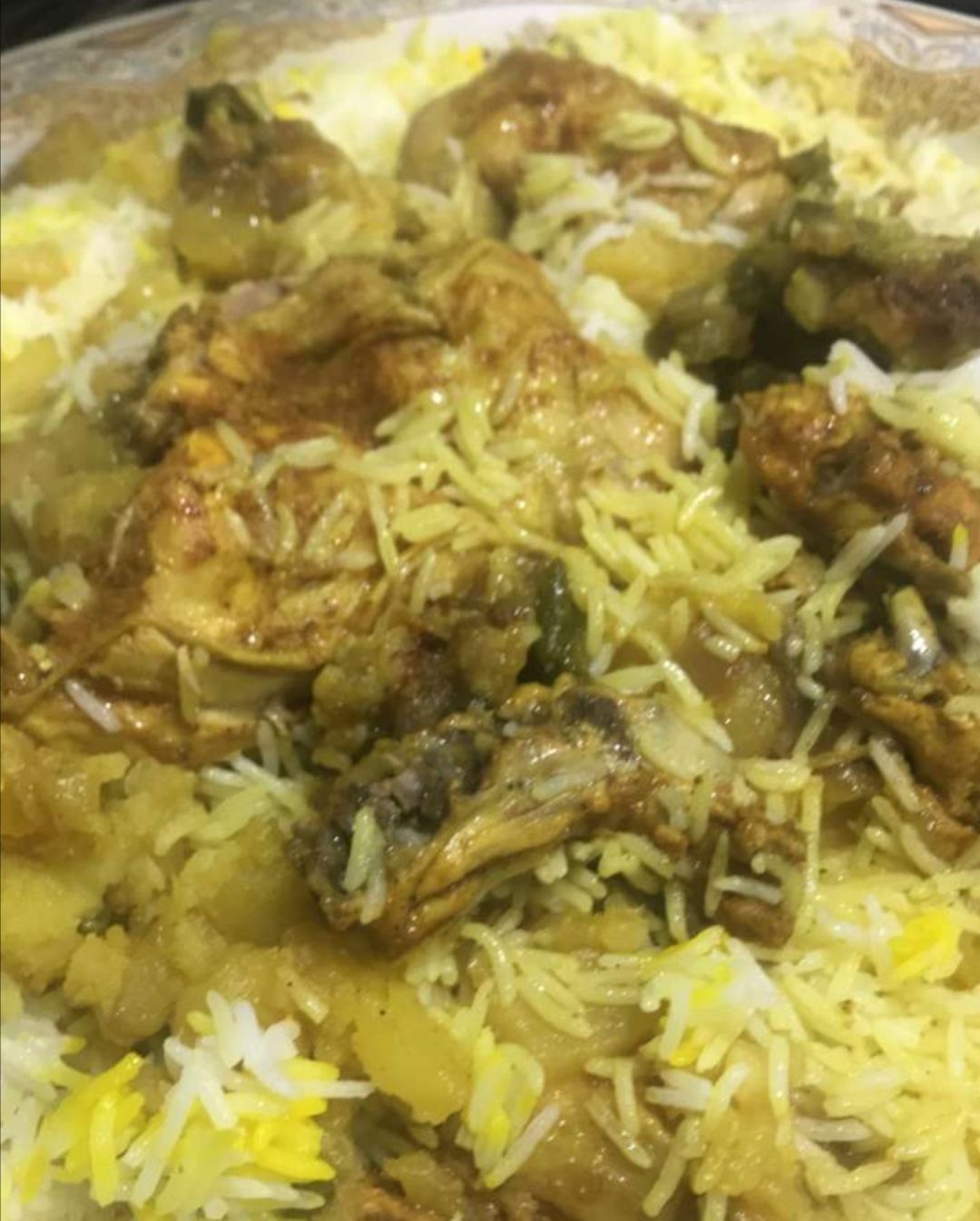 رز ودجاج او لحم = مظغوط = بخاري = سليق = مدفونة = مندي = مقلوبة = برياني