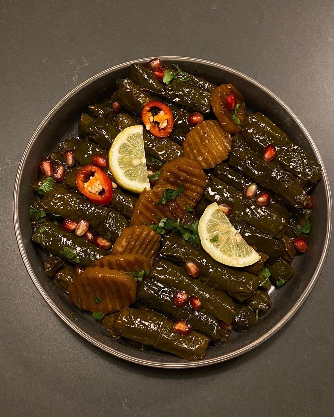 ورق عنب حار