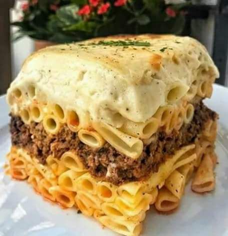 صنيه مكرونه بشاميل وسط