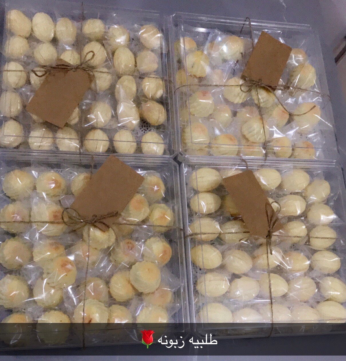 بوكسات جوزيه ومعمول تذوب بالفم