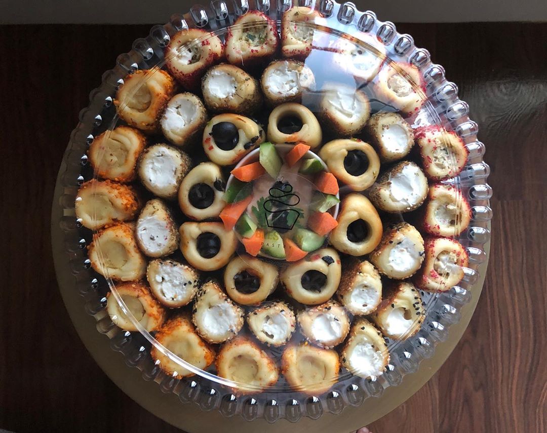 فطاير أسطوانية منوعة بالعافية لصاحبة الطلب❤️ #الدمام_الخبر #حلوياتي #الظهران #الظهران_الخبر #ورق_عنب #سان_سيباستيان #الدمام #مفرزنات #مفرزنات_رمضان #مفرزناتي #اطباق_سريعه #اطباق_لذيذه #اطباق #فطاير #فطاير_مشكله #فطائر #فطاير_جبن .#معجنات_رمضان #معجنات #معجنات_مشكله #معجناتي #بالعافية#meal_w_smile #رمضان #اطباق_رمضانيه #جديد #اسر_منتجه
