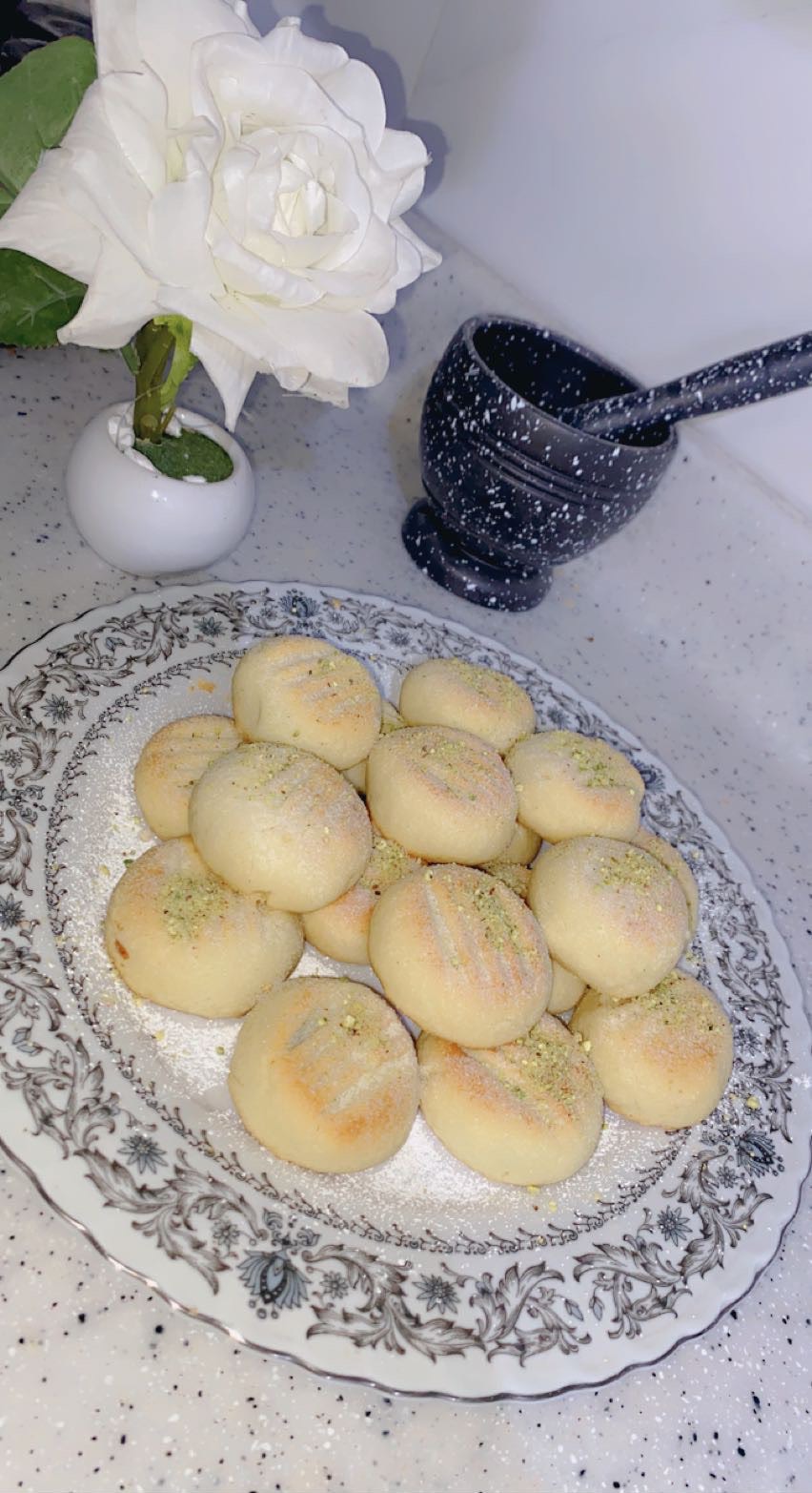ع حسب الطلب نوفر للحفلات والمناسبات