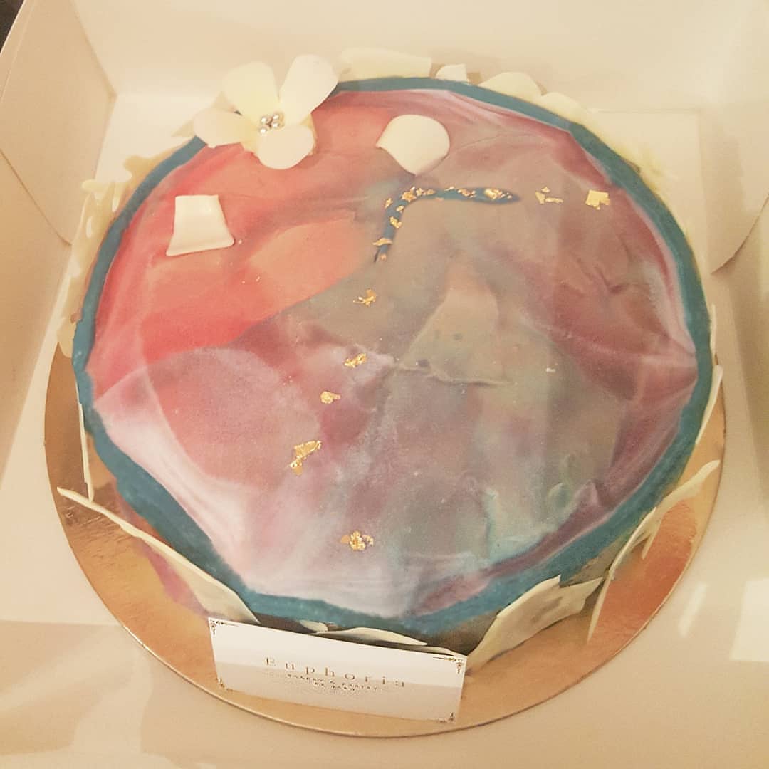 
♡ موس كيك بالشوكلاته والبراونيز وطبقه بندق محمص
♡ للطلب التواصل عن طريق الدايركت او الوتساب 0543997455
♡ Chocolate mousse cake with brownie cake and hazelnut crunchy layer
♡ DM or WhatsApp for orders 0543997455
#euphoriabakery#instafood
#instafoodie #dessertsofinstagram #sweetsweat #brownies#cakestagram #bakerylove #lovebaking #bakingpassion
#يوفورياكيك #حلى#حلويات #إنستافود #بيكري #جده #كيك #كيكات #كيكات_للمناسبات #كيكة_تخرج #كيكات_جده #كيكة_عيد_ميلاد #كيكات_ملكة #كيكات_جده #حلويات_جده #يمي_جدة #طلبيه #حلى_لذيذ #كيك_مناسبات #تشيزكيك #براونيز
