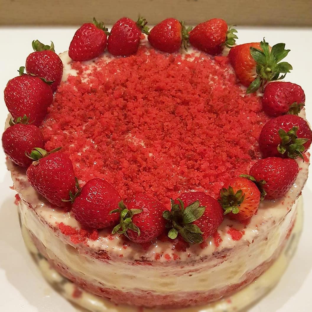 #thebeginingofeuphoria #euphoriacakesbysara #البدايه #كيكات_جدة #كيكات_جده #كيك #كيك_جدة #كيك_تشيزكيك #بدايةيوفورياكيك #يوفورياكيك