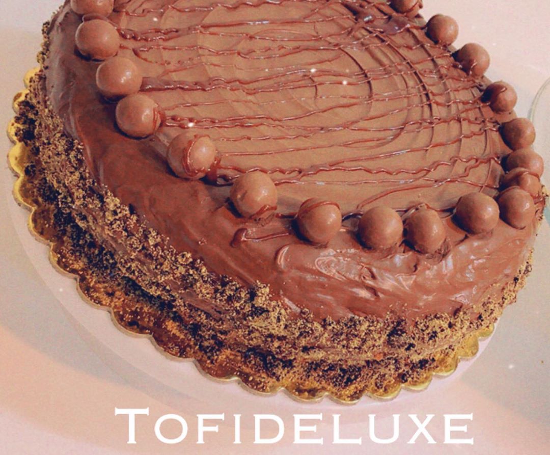 - كيكة الشوكولاته اللذيذة | بسعر 150 ريال ✨
#لوتس #كرات_اللوتس #كيكة_الزبادي #حلا #بسبوسة #بسبوسة_باللوتس #كرات_اللوتس_اللذيذة #بسبوسة_القشطة #بسبوسة_السينابون #كيكة_دايجستف_السينامون #جوز #مدارس #فعاليات_الرياض #وزارة_التعليم #كنافة #بسبوسة #حلى #ضيافة #ضيافة_قهوة #حساب_المشاهير #افنان_الباتل #افنانيتا#مهرجان#الرياض#أحلام#أصالة #موسم_الرياض #حلويات #زارا #بيرشكا #فعاليات_الرياض