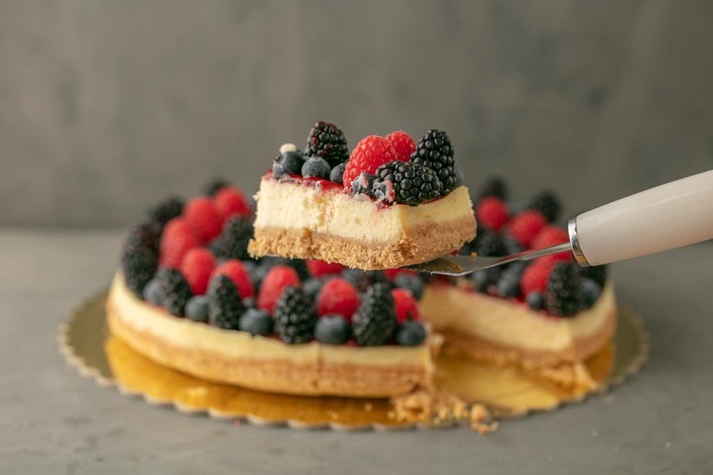 تشيزكيك بالفواكة - Fruits Cheesecake
#تشيزكيك #لذيذ #فواكة #حلا #حلى #مناسبات #تشيز_كيك #حفلات