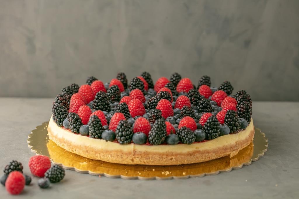 تشيزكيك بالفواكة - Fruits Cheesecake
#تشيزكيك #لذيذ #فواكة #حلا #حلى #مناسبات #تشيز_كيك #حفلات