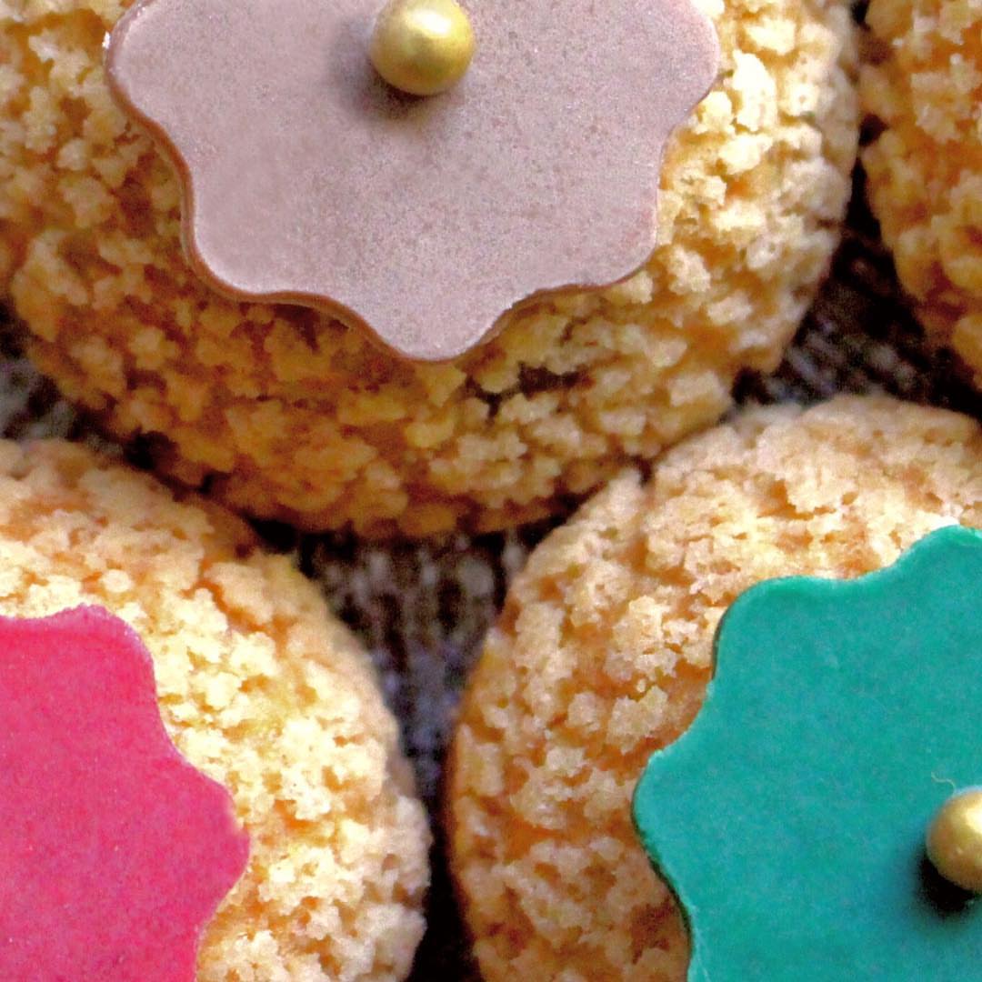 -
Crunchy
Soft
Creamy
It’s French.