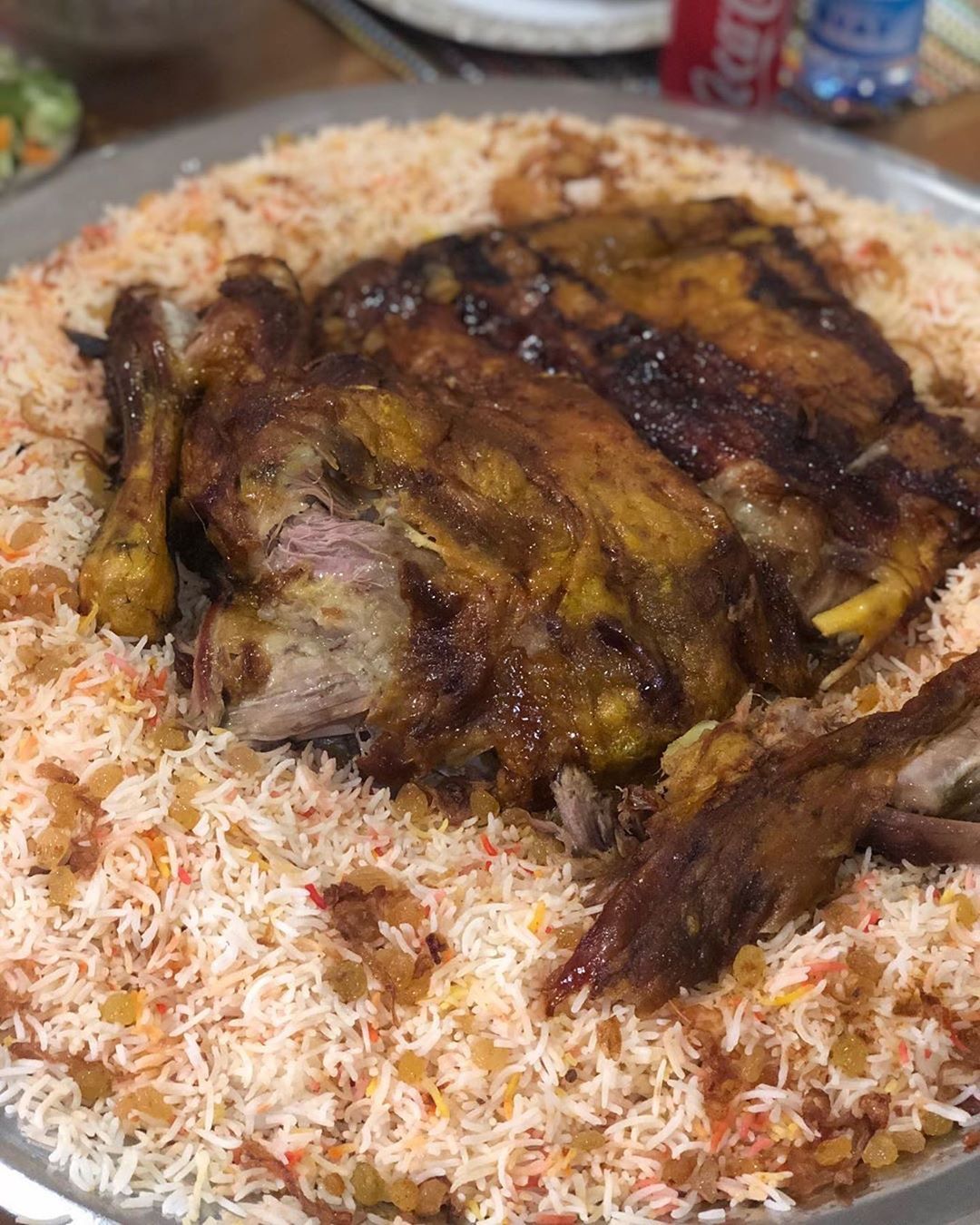 - خروف الشيف فروع جده والدمام بخدمتكم للفطور والغداء من الساعه 6 ونص صباحا يوميا للطلبات الخارجيه •
•
•
•
•
• •
•
• •
•
•
• #تصويري #foodie
#السعودية #الكويت #مصر #travel #الشارقه #عجمان #kuwait #عمان #dubai #yummy #جدة #دبي #القاهرة #الامارات #love #beautiful #eat #الدمام #healthyfood #fun #البحرين #girl #الرياض food #kuwait #bahrain