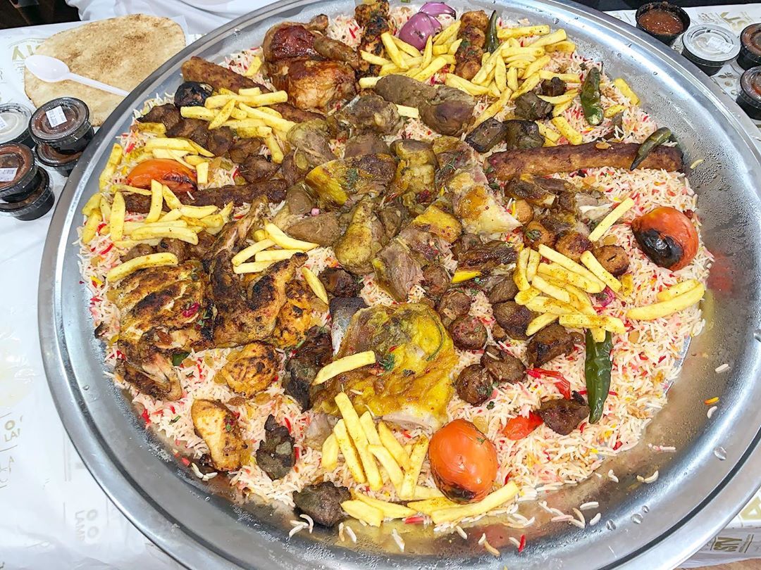 طبق مشكل مشاوي وخروف مشوي ومدفون وشوايه - •
•
•
•
•
• •
•
• •
•
•
• #تصويري #foodie
#السعودية #الكويت #مصر #travel #الشارقه #عجمان #kuwait #عمان #dubai #yummy #جدة #دبي #القاهرة #الامارات #love #beautiful #eat #الدمام #healthyfood #fun #البحرين #girl #الرياض food #kuwait #bahrain