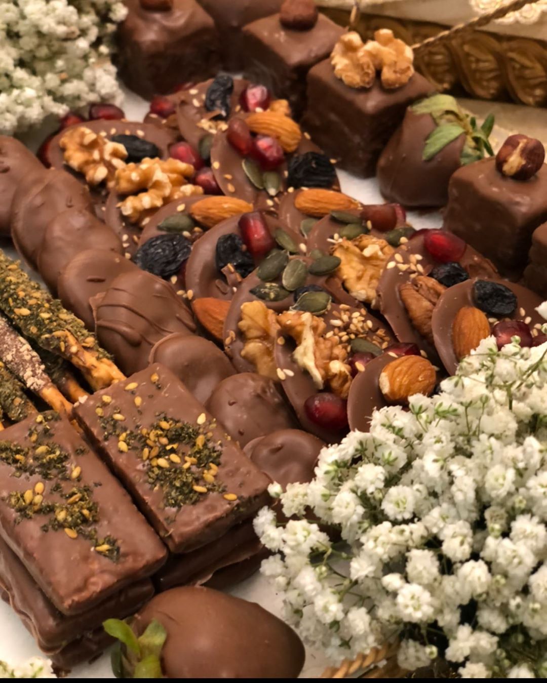 مايحلى الحلى الا مع sugartouch_ksa للطلب 0531224797 .
.
.
.
.
#سناب #مطاعم #تغطيات #ديكور #اكسبلور_explore #اكسبلور_explore #حلى_قهوة #شوكلاته #جده_غير #جده_الان #لايك #منشن #تفاعل #تفاعلو #العراق #الكويت #الرياض_الآن#sugartouch_ksa#مقهى_نسائي#مقهى_المساء #مقهى_الجزيرة#عاجل_المملكه