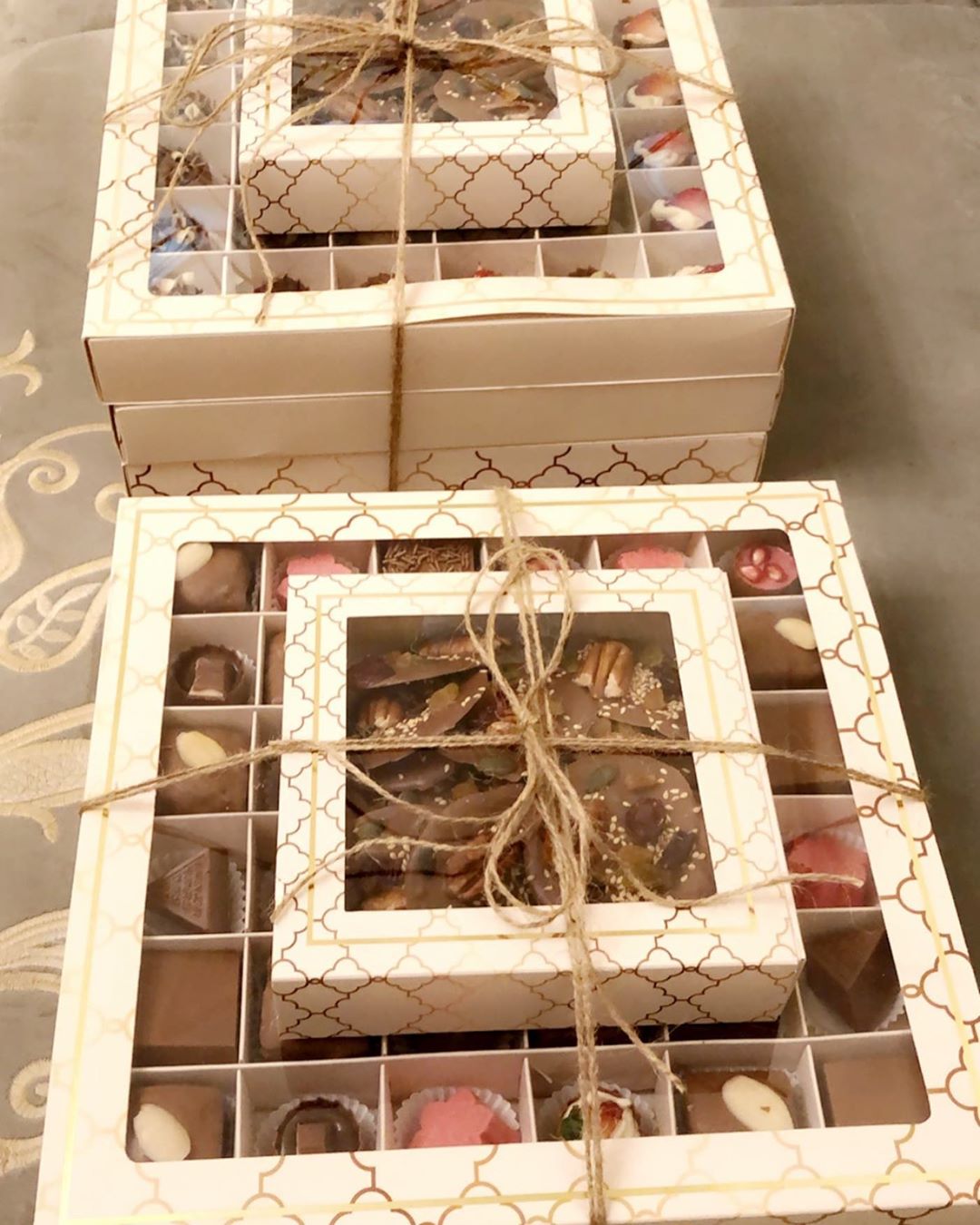 العرض مستمر الى بكره باذن الله
.
.
.
.
.
#جده #جده_الان #زواره #خطوبه #توزيعات #تقديمات #حلى #شوكلاته #عاجل #السعوديه #السعوديه_جده#sugartouch_ksa