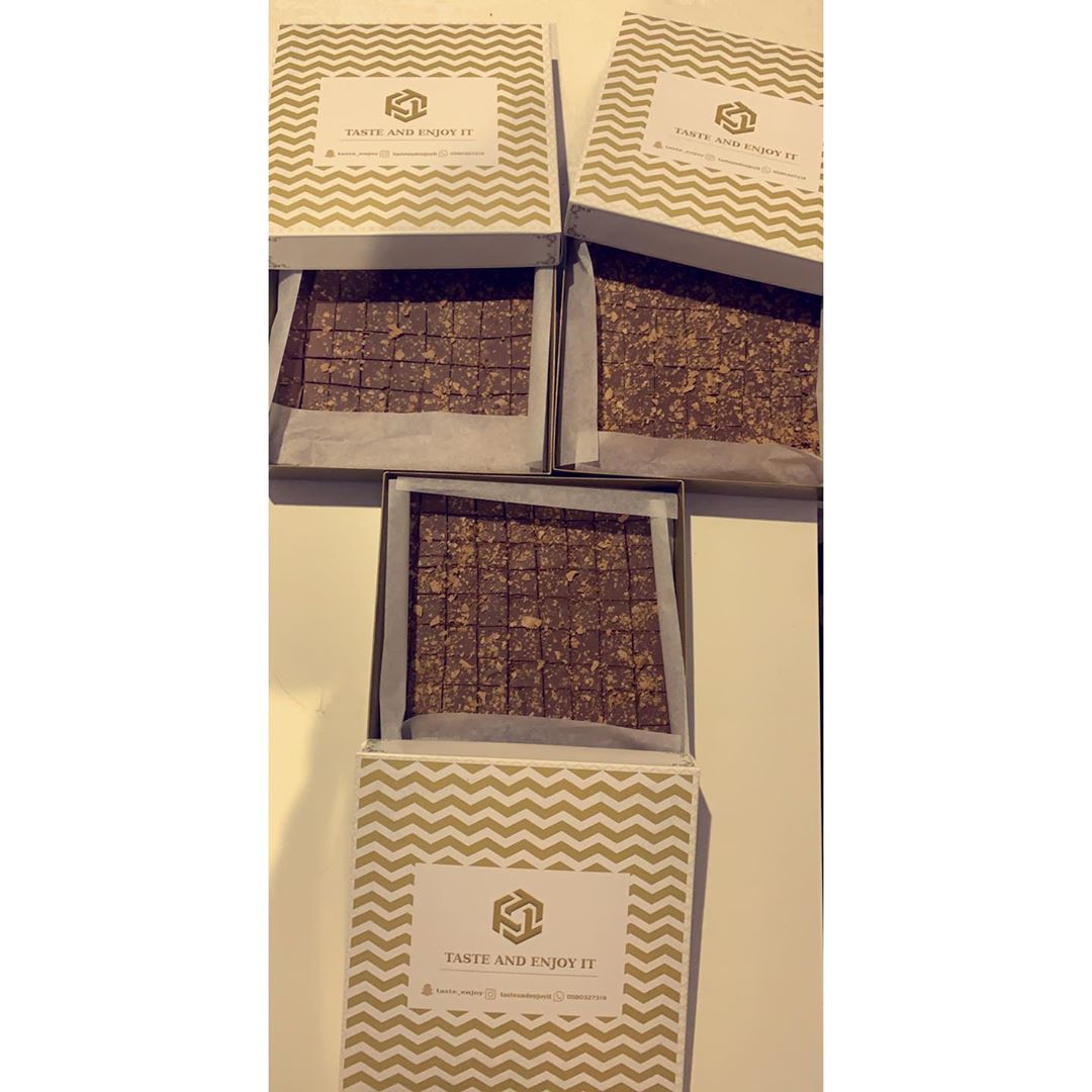 النكهة الخاصة فينا بستاشيو اللذيذة #الرياض #حلويات #شوكليت #شوكلاتة #بستاشيو #لذيذة
#الرياض #شوكلاته #لذيذ #الهبه #بستاشيو #جميل