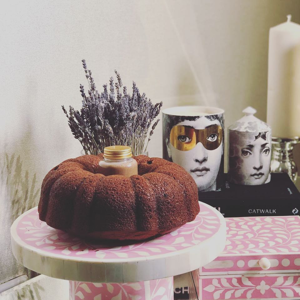 كيكة التمر الشهيرة تقدم طازجة
يضاف الصوص عند التقديم .
.
.
.
.
.
.
.
.
.
.
.
.
#6oorah_cake #cake #dates_cake
#كيكة_طورة #كيكة #كيك #كيكة_تمر
#رمضان #رمضان_يجمعنا #حلى #حلويات