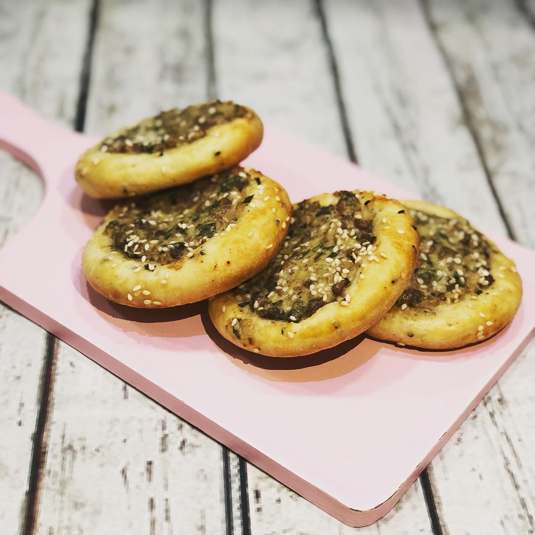 عيش ابواللحم #مناسبات #مناسباتكم #ضيافه #خفايف #عزايم #تقديمات #جمعات #منتجات_يمي_تمي #ضيافه_مميزه #ضيافه_راقيه #تقديمات_حفلات #معجنات #اكلات_حجازيه #ضيافة_حفلات