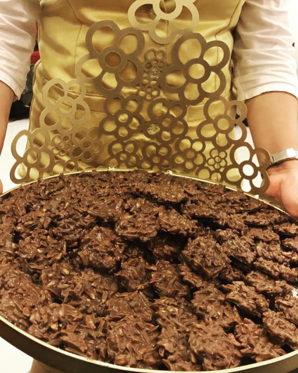 كرنشي اللوز
.
مستعدين لتجهيز ألذ الحلويات لمناسباتكم
.
#غداء #عشاء #حلى #حلا #سينابون #معمول #اكل #طبخات #وصفات #جديد #السعودية #الرياض #يمي #مصابيب #صبيب #مراصيع #الرياض #طلبات #أسر_منتجه #فطاير #طبخ #طبختي #فطاير #حلويات #طبخات #دايناميت #وصفات #بروليه #كريمة #جديد #رمضان #غبقة #غبقات #تقديمات #توزيعات