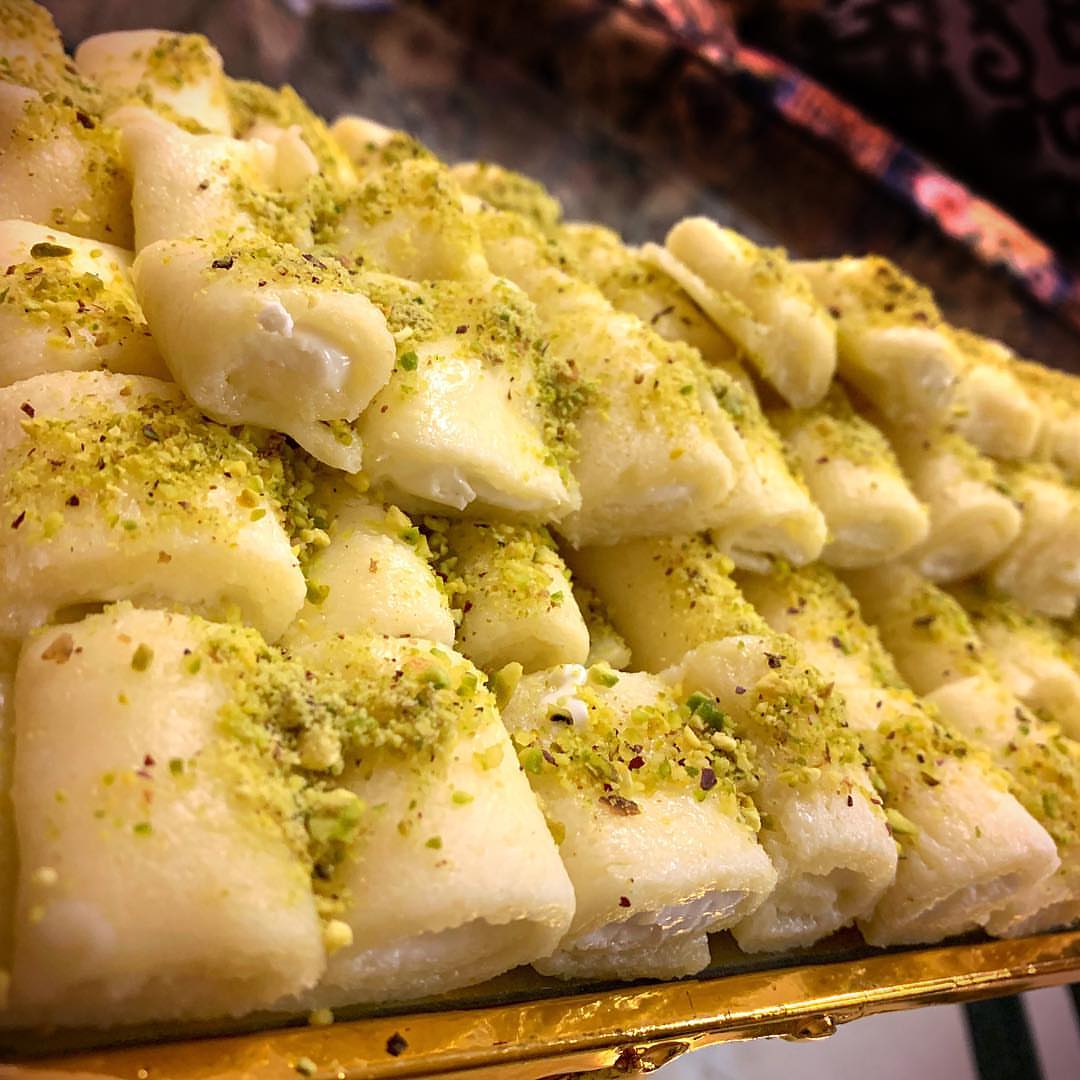 حلاوة الجبن الشهيرة
.
#غداء #عشاء #حلى #حلا #سينابون #معمول #اكل #طبخات #وصفات #جديد #السعودية #الرياض #يمي #مصابيب #صبيب #مراصيع #الرياض #طلبات #أسر_منتجه #فطاير #طبخ #طبختي #فطاير #حلويات #طبخات #دايناميت #وصفات #بروليه #كريمة #جديد #رمضان #غبقة #غبقات #تقديمات #توزيعات