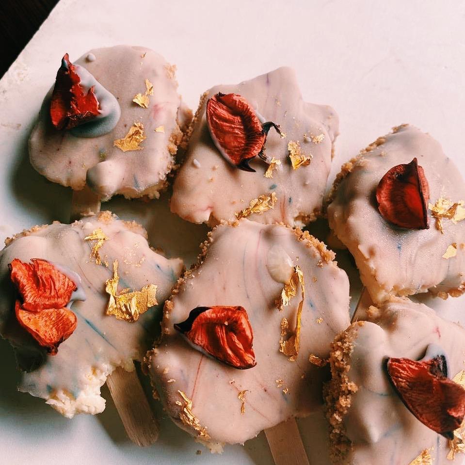 Life is uncertain , eat dessert first
-Ernestine Ulmer