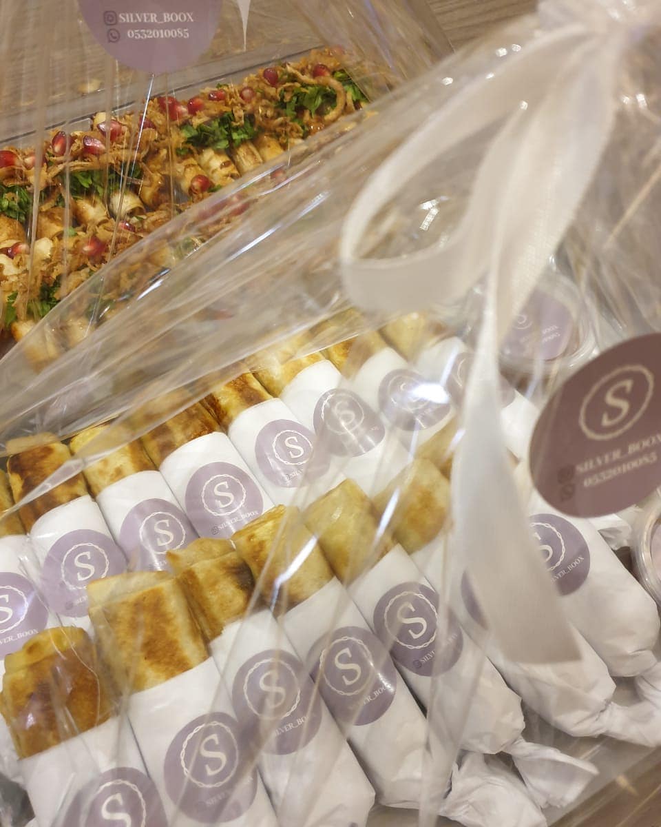 متوفر لدى ❤
@tasteme_11 فرع الصحافه
@thesweetboutique.sa
@gwela.sa