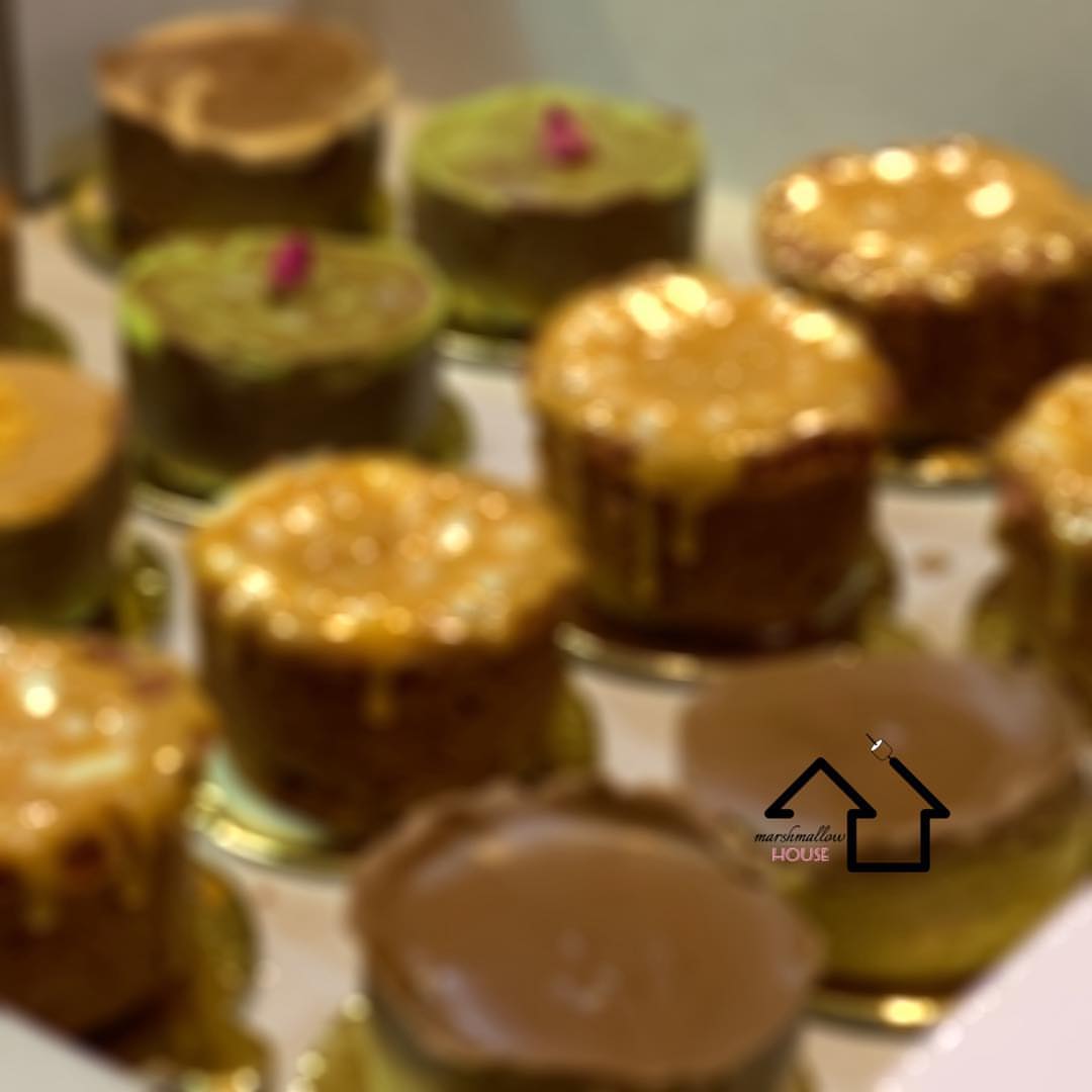 تمتعوا بألذًالحلويات من متجرنا#بيت_المارشميلو#بيستاشيو #توزيعات_زواج #توزيعات_مواليد #روكي_رود #رويال #لوتس#نوتيلا#