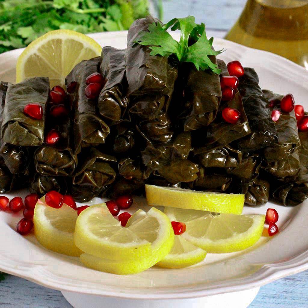 مذاكرتكم يبيلها عنب وورق
#عنب_وورق