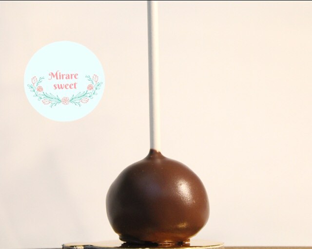 Dark chocolate PopCake .
بوب كيك بالشوكولاته الداكنه