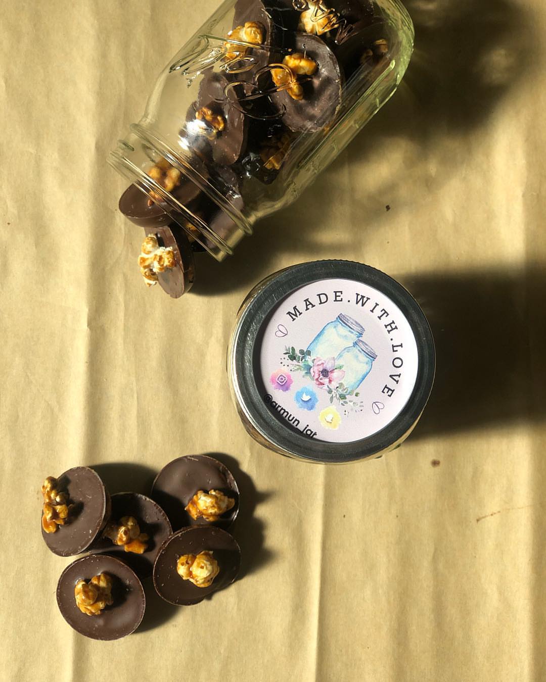 قهوة الخميس الونيس ما يبيلها إلا " salted caramel “ ❤️❤️
