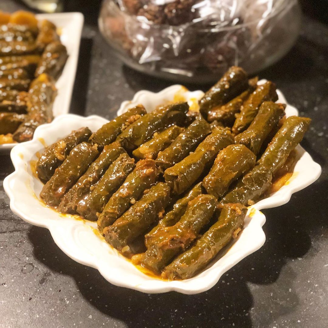 اشتقنا ياحلو والله اشتقنا
#ورق_عنب حامض حلو بدبس الرمان .
#ورق_عنب سبايسي
للطلب والاستفسار ، واتس اب او دايركت مسج ✨