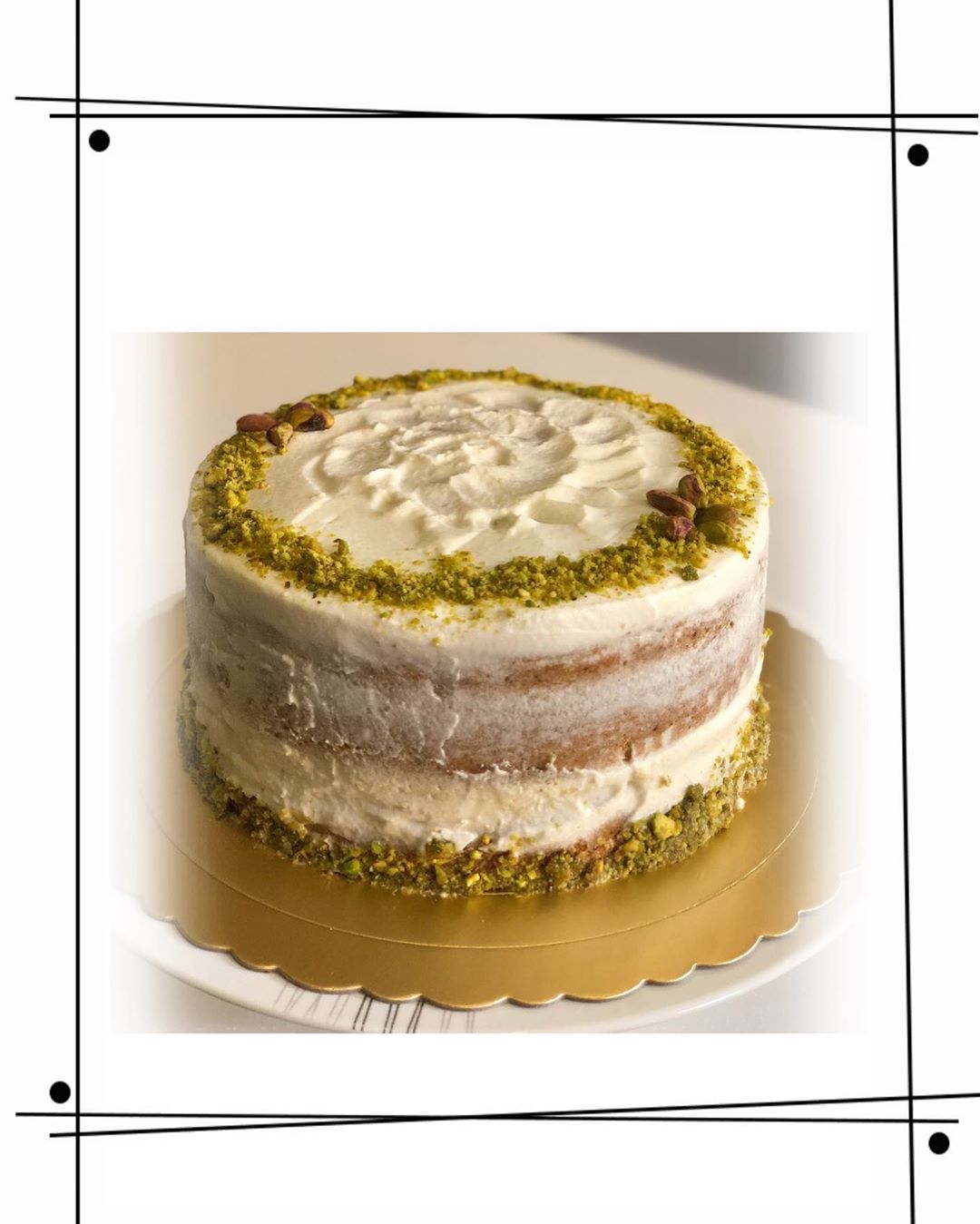 Pistachio layer cake
كيكة الفستق بحشوة لذيذة
وبأجود المكونات
Price: 180