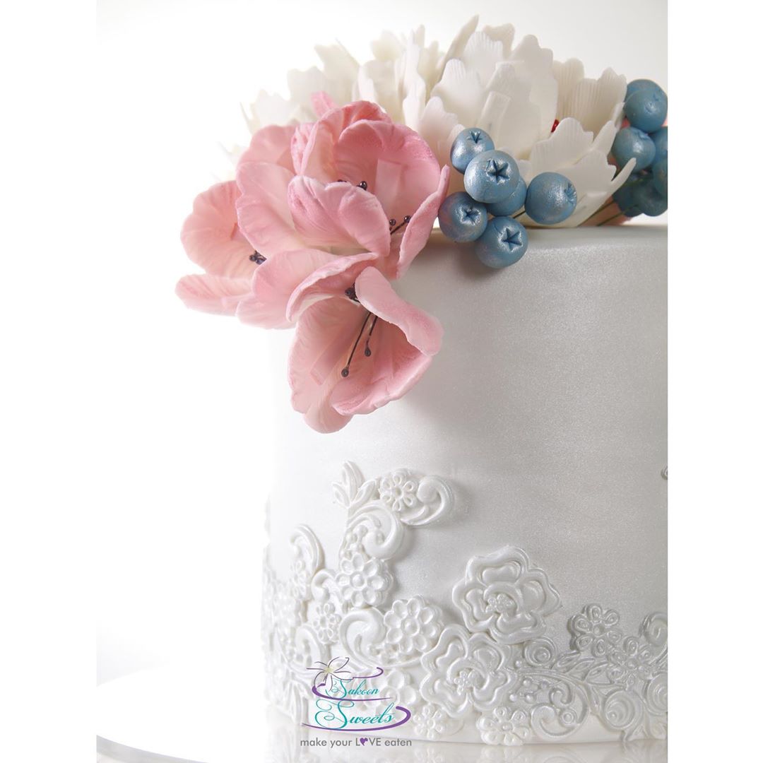 .
.
نستقبل طلباتكم عبر الواتس اب : 0546384300
.
.
.
Make your LOVE eaten
.
.#sweetmagazine
.
#sweets #sakoonsweets #saihat #dammam #qatif #jubail #khobar #saudi i #حلويات # حلى # كوكيز # بسكوت #كيك #الناس_الرايئة #الناس_الرايقة #لذيذ #كيكة #cake #satinice #gumpaste #sweet #cookies #yummy #sugar #FF .
.snapchat " sakoonsweets".