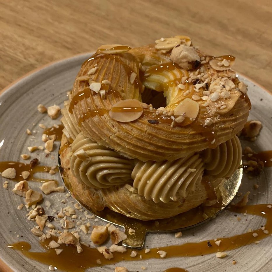 Paris Brest ✨
من المنتجات الخاصه بتموين المقاهي