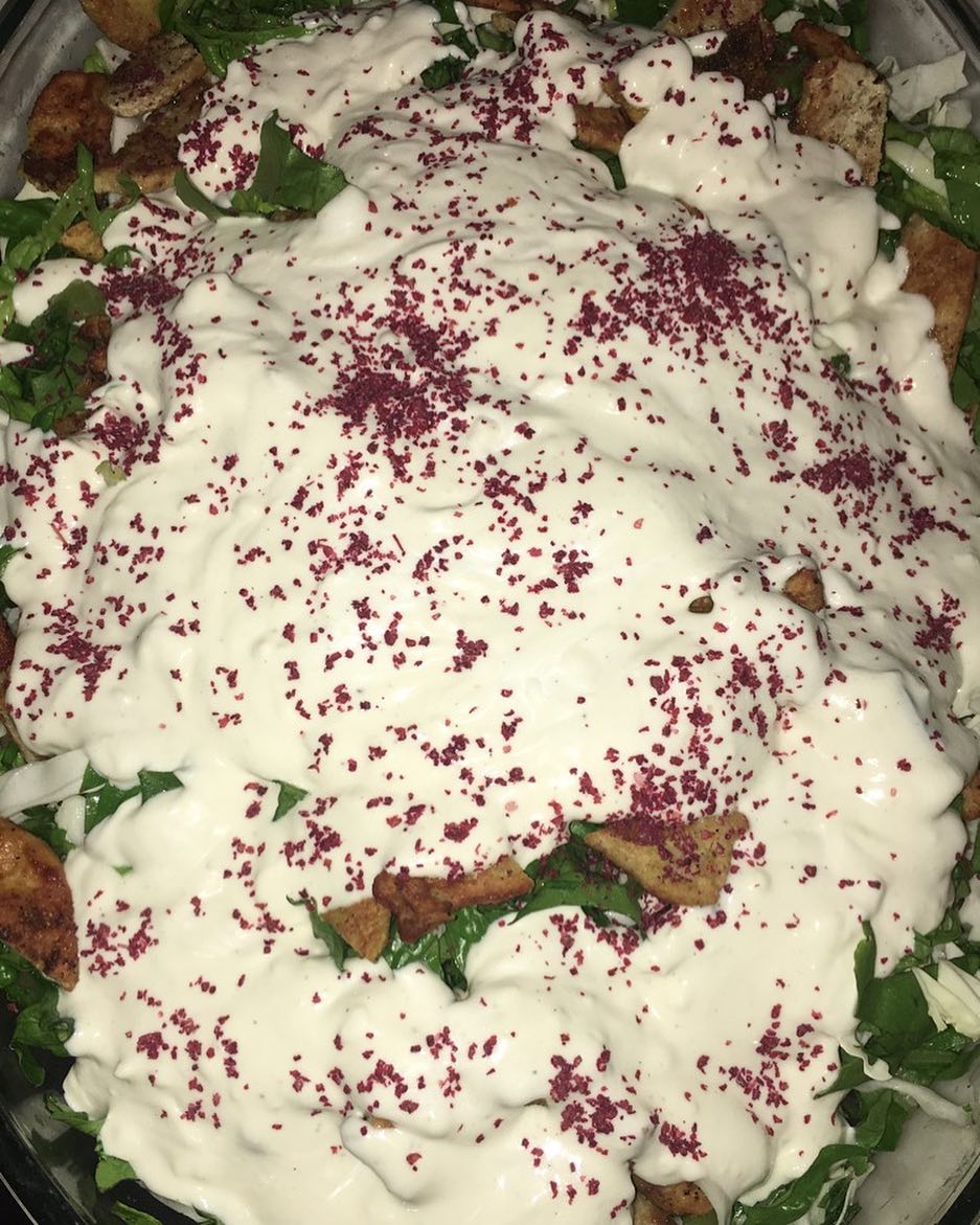 سلطة الخضار بالدجاج ..