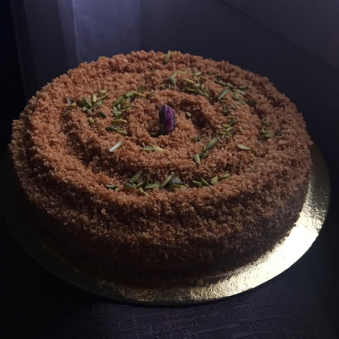 نستقبل طلباتكم على الواتس اب 056 845 1564