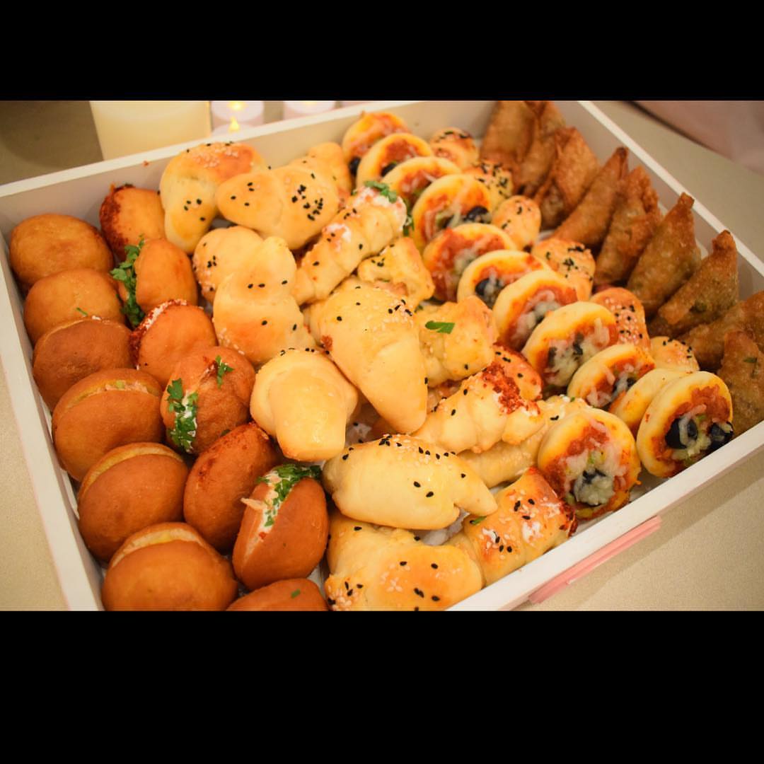 طبق معجنات للمناسبات و الأفراح
الحبة بريالين للتواصل دايركت
#طاهيات_جدة #طاهيات_معجنات #طاهيات_كيك #معجنات #لذيذ #بيتزا #سمبوسه #كرواسون #اقماع_تونه #تاجرات_جدة #مناسبات #حفلات #متوفر #موالح #اقماع_لبنة #فطائر_تونة #ضيافة #يمي_جدة #تقديمات#تصويري #لادوريه_بيكري #yummy #sweets#jeddahfood #homemadecake #جدة #جده