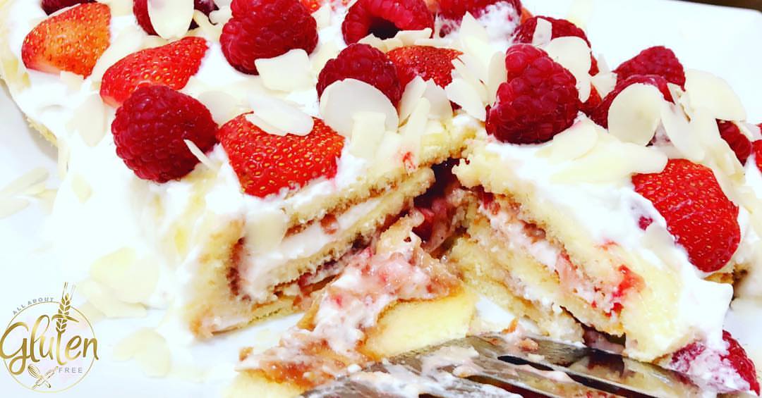 gluten free strawberry shortcake
كيك الفراولة خالي من الجلوتين
#glutenfree #glutenfreerecipes #gluten_free_jeddah #gluten_free_ksa #خالي_من_القمح #خالي #خالي_من_الجلوتين #خالية_من_الجلوتين #خالي_من_الغلوتين#سيلياك_celiac #سيلياك_السعودية