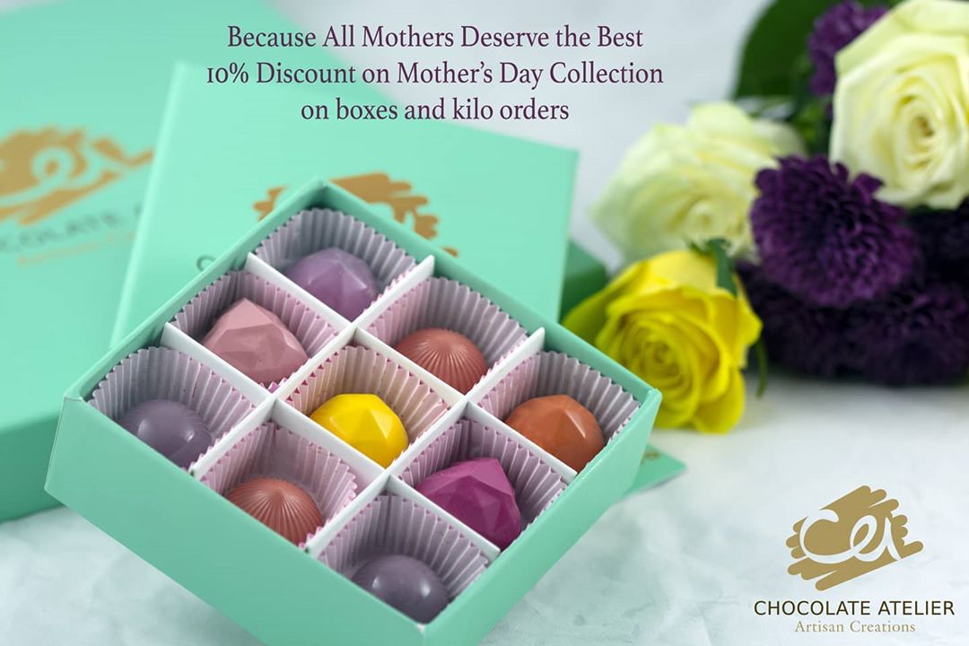10%discount on Mother's Day Collection
خصم ١٠٪ على مجموعة عيد الأم
#jeddah #saudiarabia #saudi #riyadh #chocolateatelier #chocolate #life #ksa #happiness #happy #gift #mother #mom #أمي #عيد_الأم #ماما #نبع_الحنان #جدة #الرياض #سعادة #السعودية #شوكولاته #مناسبات