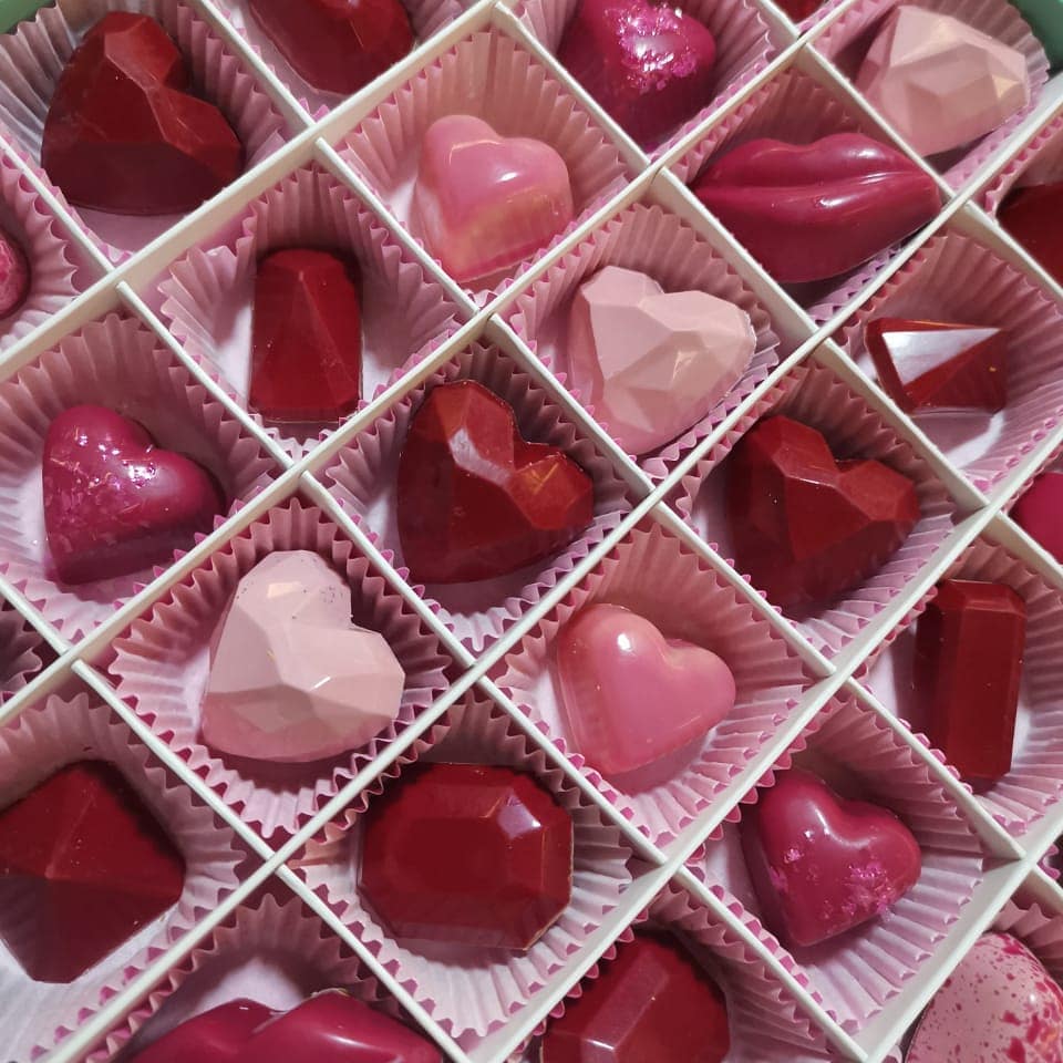 To love always & forever #saudiarabia #saudi #riyadh #chocolateatelier #chocolate #life #dxb #dxbfood #valentines #love #happy #happiness #lovequotes #chocolatebonbons #bonbon #جدة #شوكولاته #السعودية #الرياض #سعادة #حفلة #السعودية #شوكولاته #مناسبات #فالانتاين #حب #الفالانتاين @chefrubber @martellato_srl