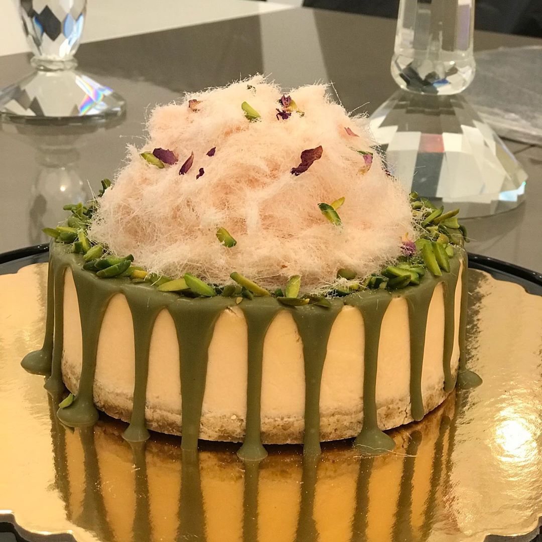 #تشيز_كيك #ورد #بالفستق #rose #cheesecake