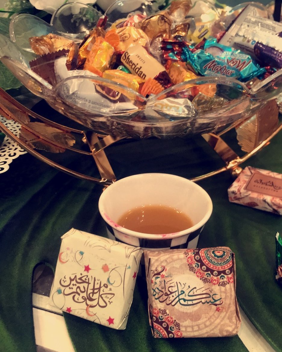 ياحلو زبايني مايستغنون عن قهوة القشر حتى العيد حاضرة وبقوة