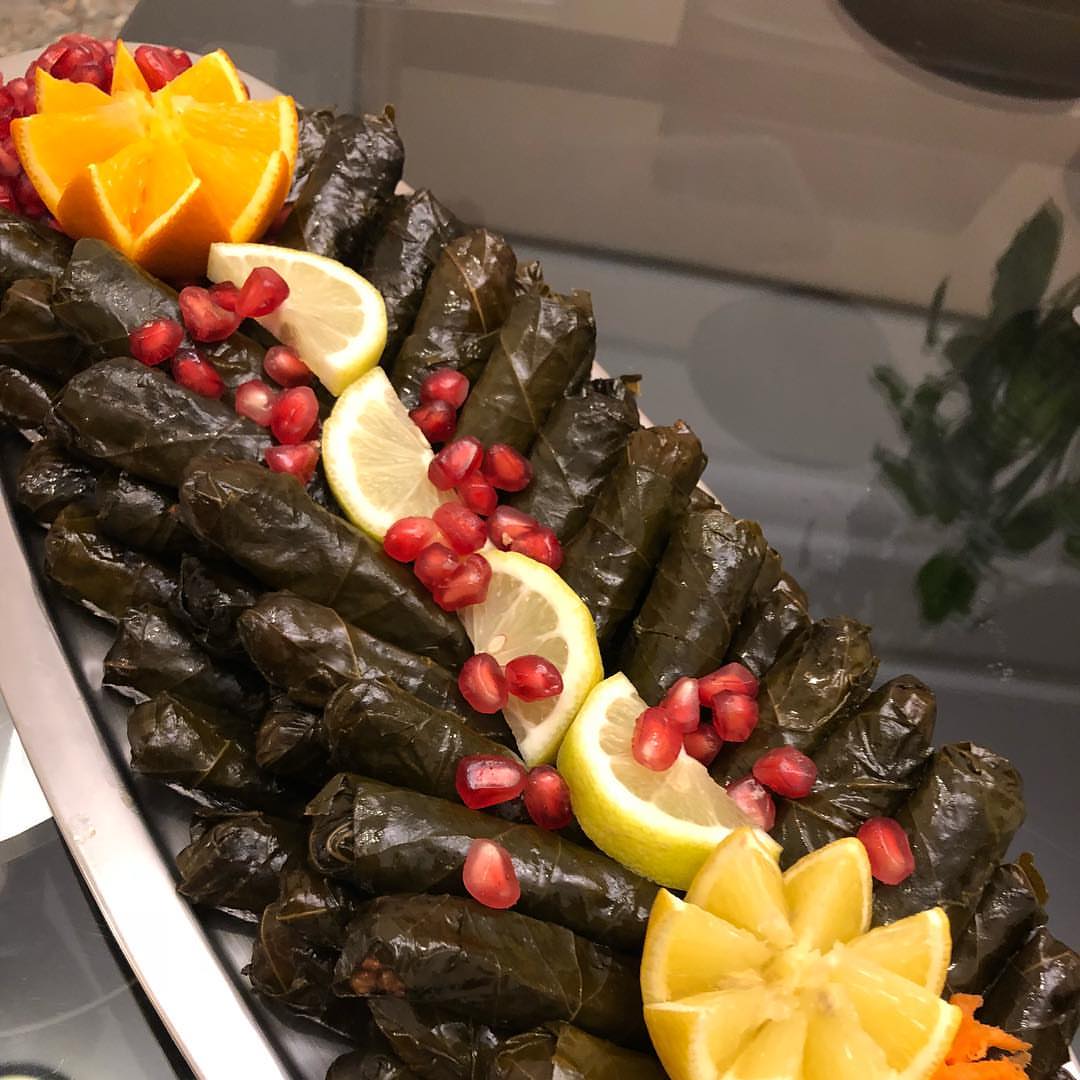 ورق عنب الليله لذييييذ قليله عليه