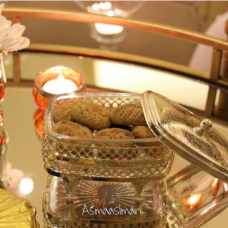 ربي♥️♥️
،
رفعت كفي نحوك داعياً،، ويقيني فيك سنداً ومجيباً،، ،
♥️♥️