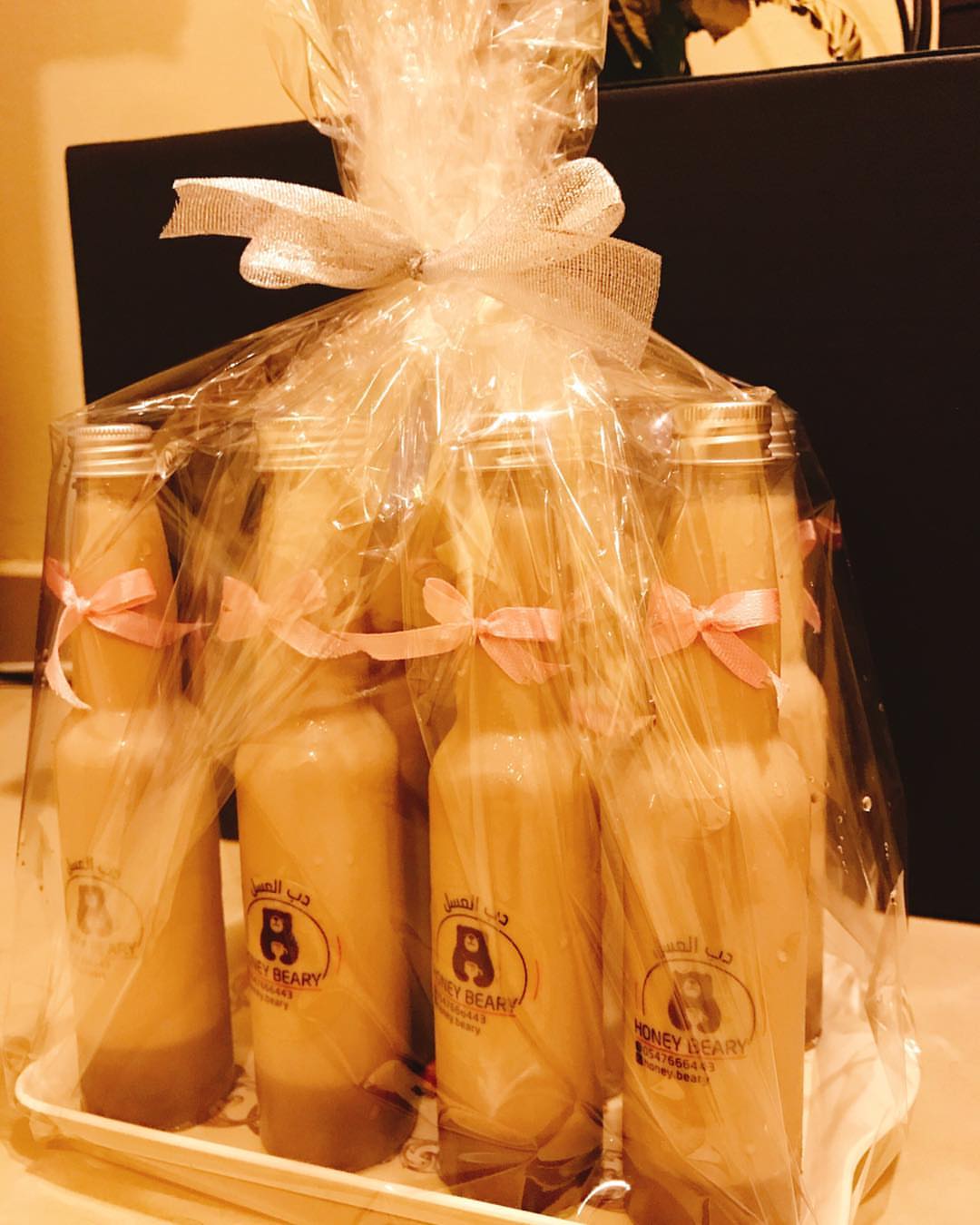 قهوة باردة TRY IT ♥️ .
.
. .
تفضلو و اطلبو حجمكم المفضل و نكهتكم المفضلة .. من الايس كوفي و الحلا ♥️ .
.
لخدمة أفضل قبلها بيوم
#ايس_كوفي #ايس_كراميل #ايس_شوكلت #ايس_اوريو #جدة #مكة #توصيل #متجر #متاجر #اسر_منتجه #عمل_يديني #رهيب #مشروبات #مشروبات_باردة #تقديمات #زواج #ملكة #خطوبة #سابع #زيارات #جمعات #اهل #ثيمات #عيد #تخرج #زواجات