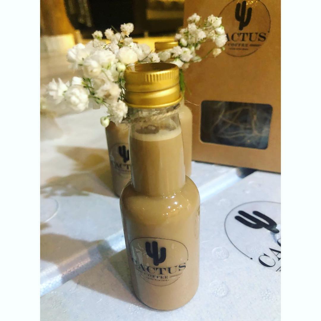 The plastic bottle has been provided by Cactus. You can order the mini or the regular size for both Coffee and Mojito.
-
تم توفير العلب البلاستيك بالحجم الميني و الحجم العادي للقهوة و الموهيتو -
-
#السعودية #الرياض #كوفي #موهيتو #ميني_كوفي #ميني_عصير #ميني_موهيتو #ميني_قهوه #تقديمات #توزيعات #تقديمات_ضيافه #ضيافه #تقديمات_زواج #حفلات #تخرج #تخرج_2018 #عصيرات #شاليهات #شاليهات_الرياض #توصيل