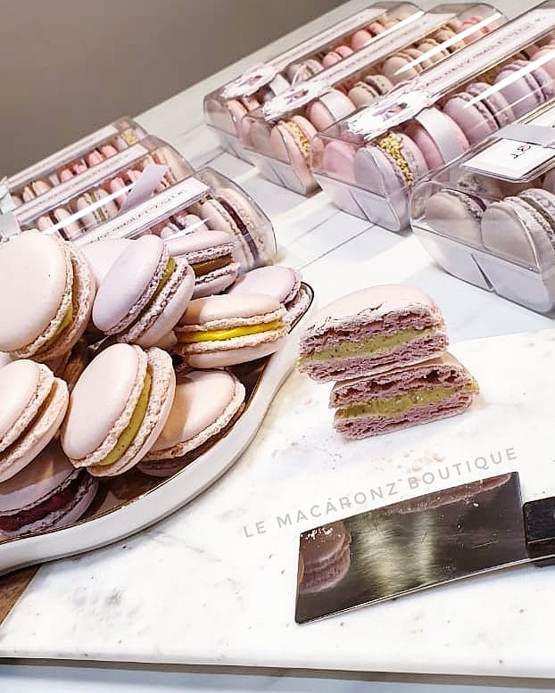 ماكرون بنكهات متنوعة يحلي جمعتكم الاسبوعية
متوفر اليوم و غداً
#lemacaronzboutique#macaron#macarons#dessert#sweettooth#vanilla#pistachio#flavors#pastry#patisserie
#ماكرون#ماكرون_فرنسي#حلى#ويكند#ويكند_سعيد#جمعة_مباركة#حلى_قهوة#ضيافه#ضيافه_مميزه#الشرقية#الخبر#الدمام#القطيف