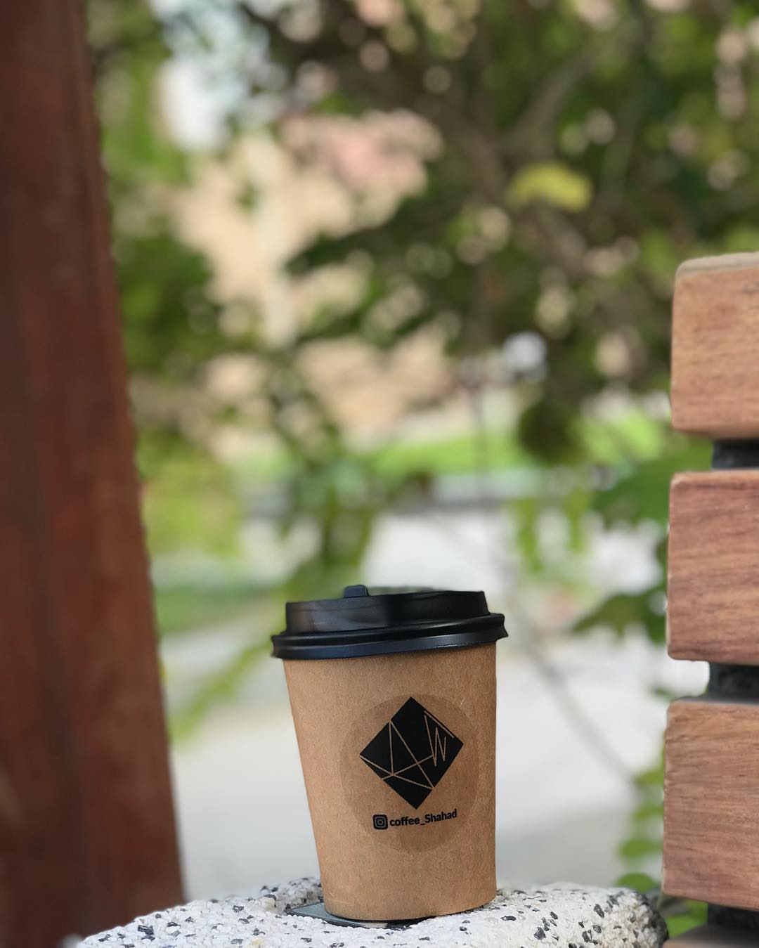صباح الشتويه ☕️،
الجو يحتاج كوب قهوه ساخنه من #قهوة_شهد ولا وش قولكم ♥️؟