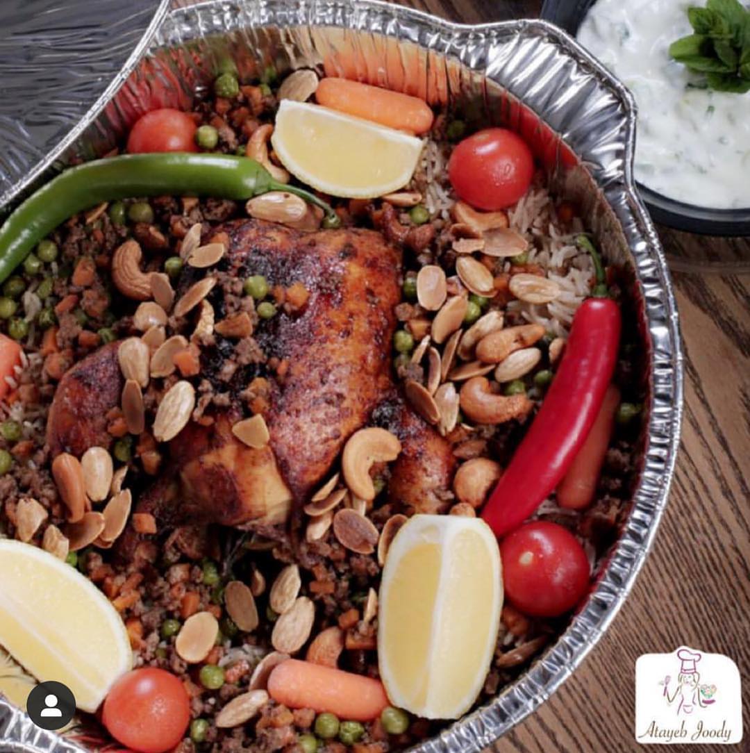 يسعد مساءكم ..
بعد غياب راح نرجع نستقبل طلباتكم على طبقنا الشهير أوزي الدجاج مع رز الخلطه لايفوتكم ..