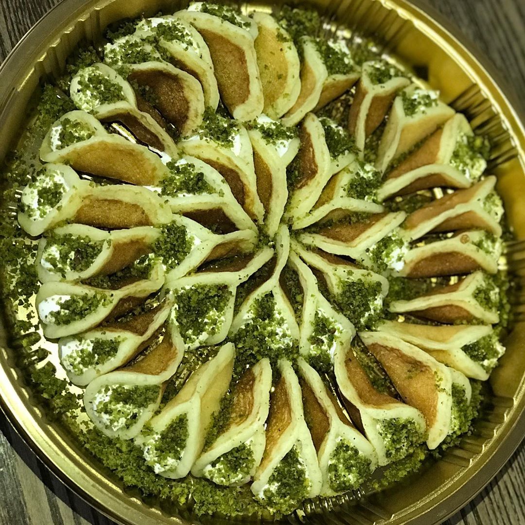 يسعد مساءكم ..
بعد غياب راح نرجع نستقبل طلباتكم على طبقنا الشهير أوزي الدجاج مع رز الخلطه لايفوتكم ..