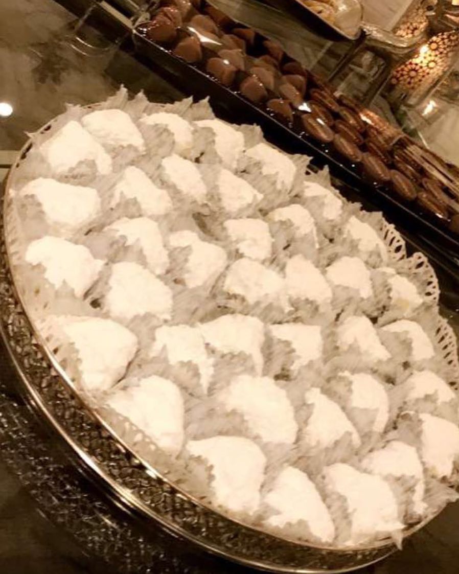 #sweet16 #icecream #dessert #sweet #riyadh_food_yummy #توب١٠٠توب
#لذيذ #لذيذة #لذيذة_لذاذة_اللذوذين_كلهم #ايسكريم #ايس_كريم #ايس_كوفي #اطعمه #عشاء #تقديم #اللوتس #اللوتس #اللوتس #حلى #حلويات #طبخات #اكلات_شعبيه #اكلات_لذيذه
#حلى_الخشخش #محشي_بصل #كعك #كعك_العيد
شكراً زبونتنا الغاليه على الصور ❤️