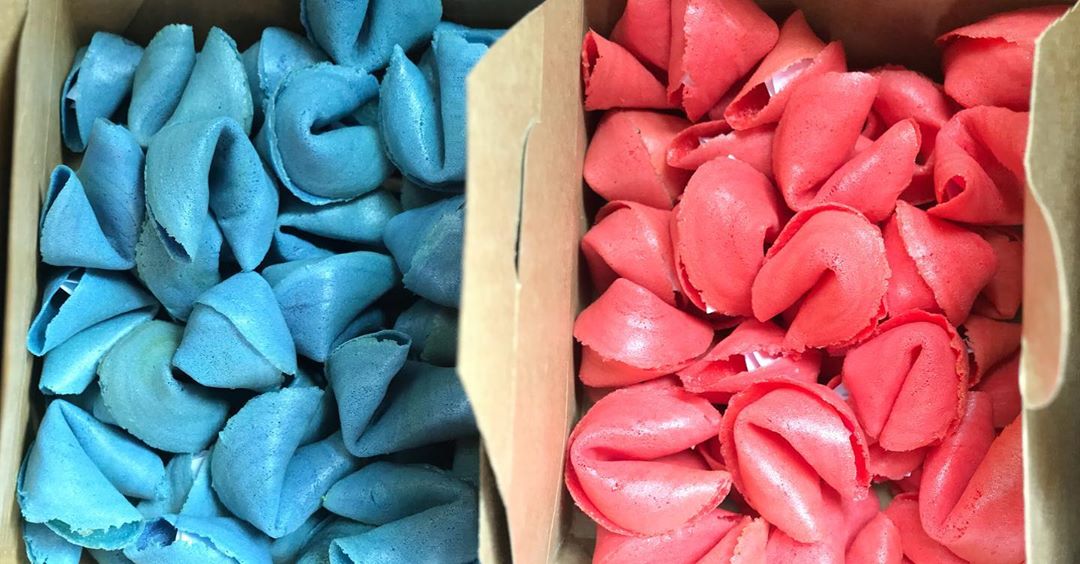 وبعد طووووول غياب عدنا لاستقبال طلباتكم ليوم الاثنين ♥️♥️ رابط الواتس اب في البايو