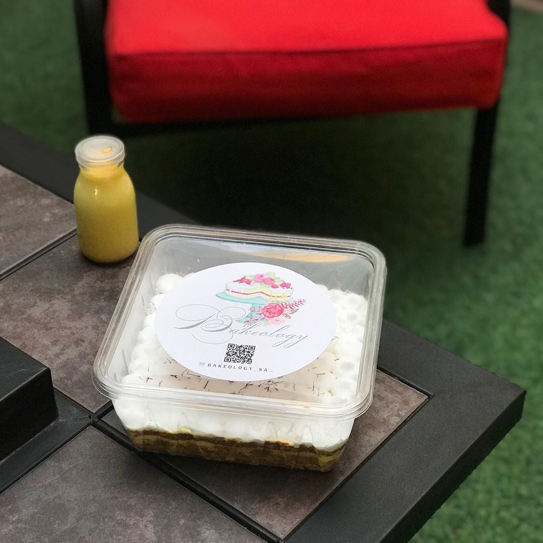 كيكة الحليب بالزعفران محشية بصوص الكراميل وجوز البيكان
#كيكة_الزعفران #بيكان #زعفران #كيكة_الحليب_بالزعفران#سولتد_كراميل
